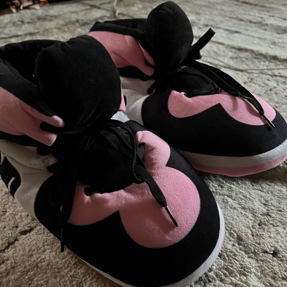 Stylish Pink and Black “BANND” Women's Slippers - Picture 1 of 5